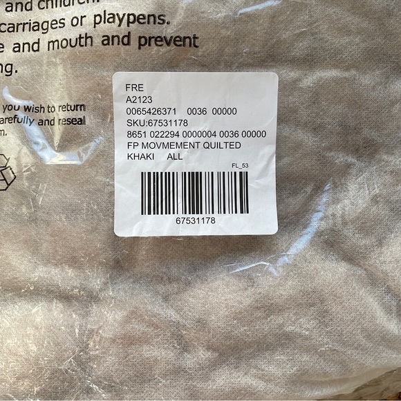 1 LEFT ✨NEW Free People FP Movement Quilted Carryall In Desert Sands - Picture 8 of 11